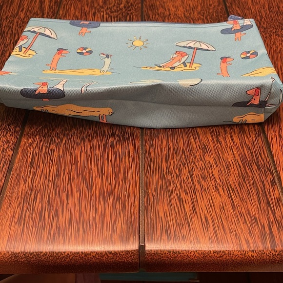 Thirty-One Zipper Pouch dachshund Dog Days print - Picture 4 of 7